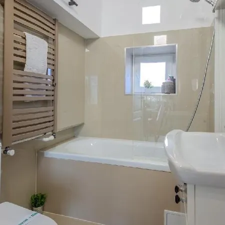 Nest Brasov-ground Floor Flat Brasov