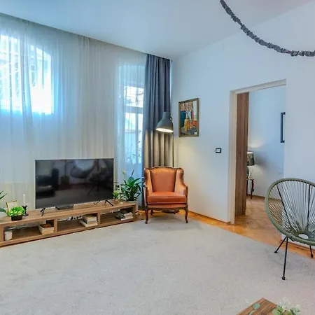 Apartment Nest Brasov-ground Floor Flat *