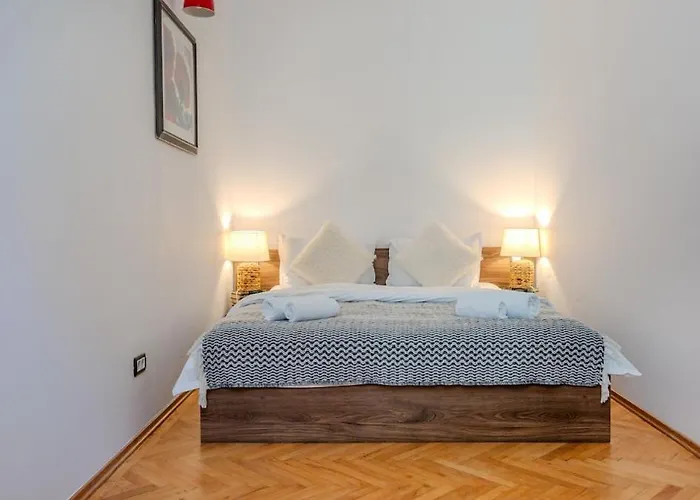 Nest Brasov-ground Floor Flat