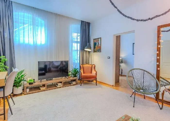 Nest Brasov-ground Floor Flat Brasov