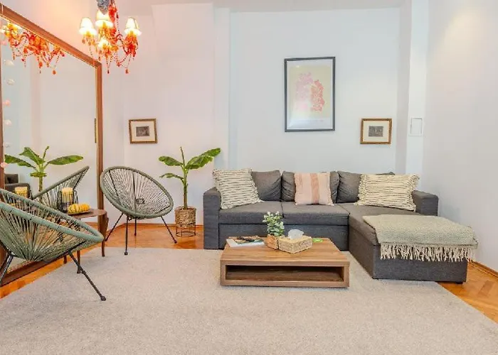 Nest Brasov-ground Floor Flat * 布拉索夫